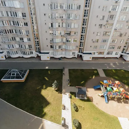 Apartment Centr Lev Tolstoi Luxrent Chisinau